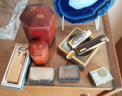 Petit ensemble de funeur comprenant deux...