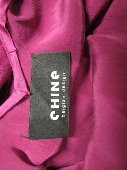 CHINE Belgian design 

Robe du soir en soie...