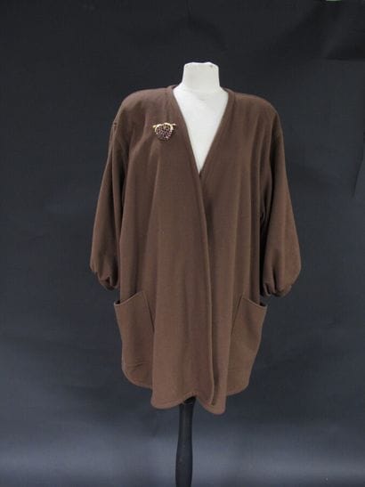 Emmanuel UNGARO 

Manteau marron 

T.8