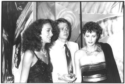 Ensemble de 16 photographies de célébrités...