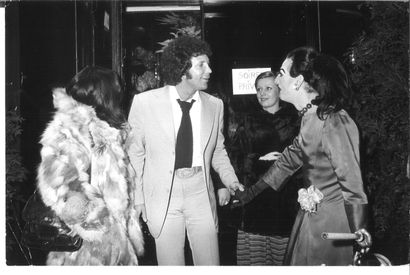 Ensemble de 15 photographies en couleurs...