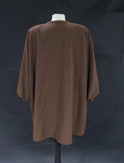 Emmanuel UNGARO 

Manteau marron 

T.8