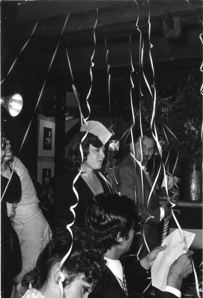 Ensemble de 14 photographies en noir et blanc...