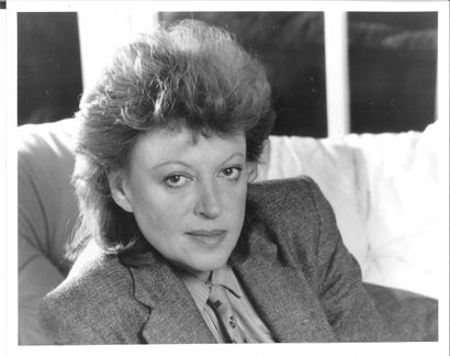 Ensemble de 13 portraits de Regine dans les...