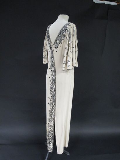 GUY LAROCHE 

Robe du soir de goût Art Déco...