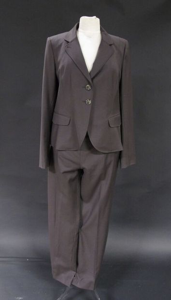 KENZO 

Ensemble veste et pantalon de tailleur...