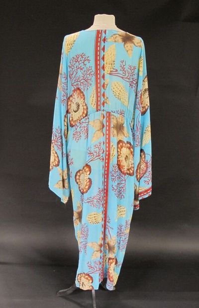 SINGLE DRESS 

Robe de plage en soie motif...