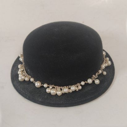 MAISON MICHEL PARIS

Chapeau en feutre noir...