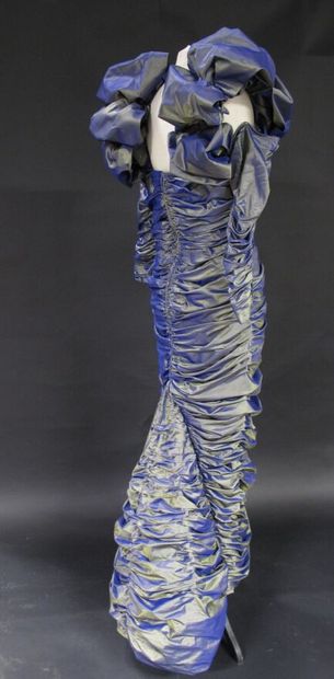 ISABELLE ALLARD

Robe fourreau en tafftas...