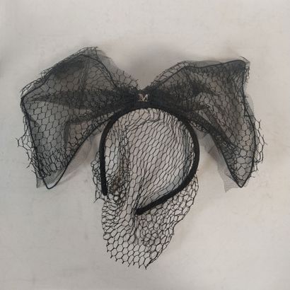 MAISON MICHEL PARIS

Serre-tête en tulle...