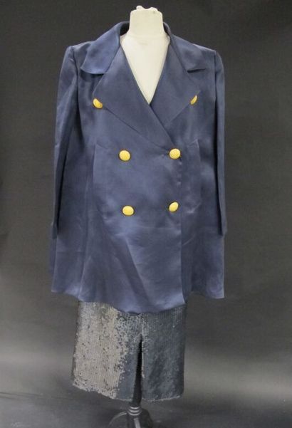 GUY LAROCHE 

Ensemble comprenant une jupe...