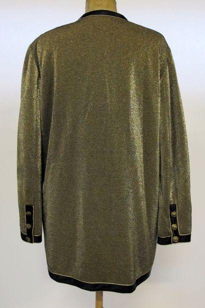 Ensemble de deux vestes en perles brodées...