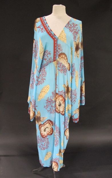 SINGLE DRESS 

Robe de plage en soie motif...