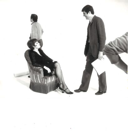 Ensemble de 18 photographies en noir et blanc...