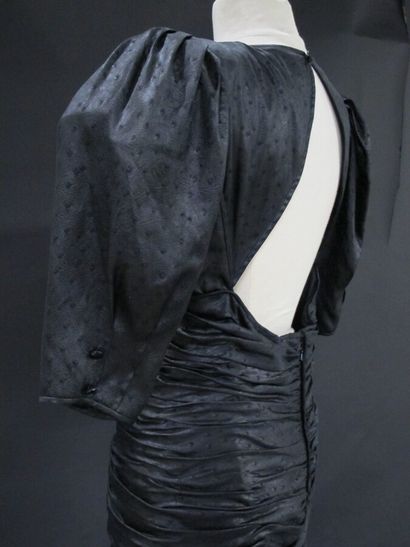 UNGARO Parallele Paris 

Robe cocktail noire...