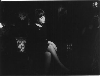Ensemble de 18 portraits de Regine en noir...