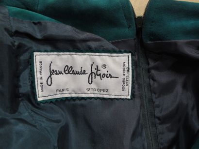 JEAN CLAUDE JITROIS 

Robe en daim rebrodée...