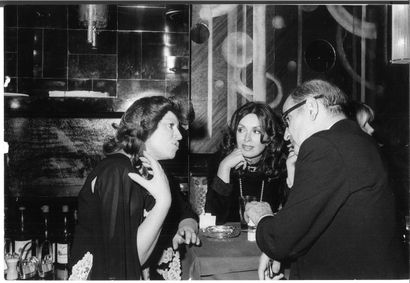 Ensemble de 23 photographies en noir et blanc...