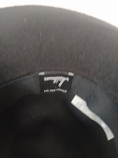 MUHLBAUER

Chapeau noir avec ruban