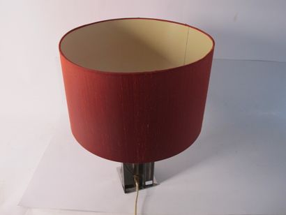 Lampe en plexiglas fumé et aluminium

Circa...