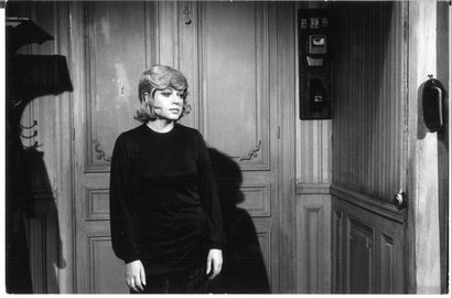 Ensemble de 13 photographies en noir et blanc...