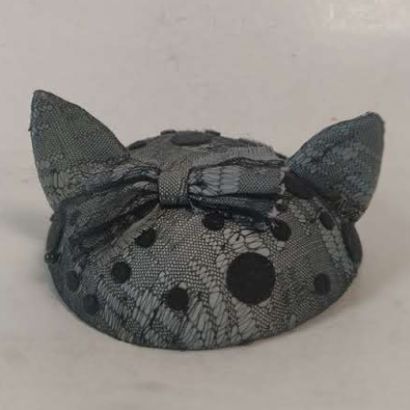 MAISON MICHEL PARIS

Bibi gris et dentelle...