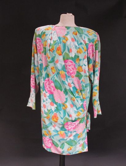 Emmanuel UNGARO 

Robe imprimée de fleurs...
