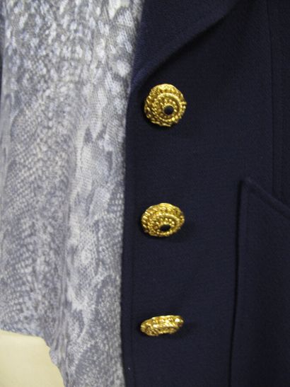Ensemble comprenant : 

SAINT LAURENT RIVE...