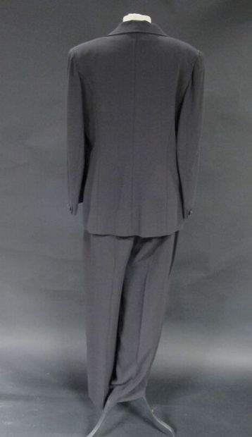 GUY LAROCHE 

Ensemble tailleur pantalon...