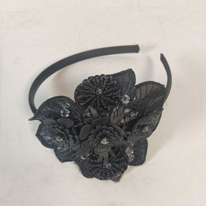 Lot d'accessoires de cheveux comprenant une...