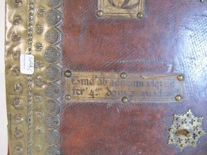 Importante reliure de Bible à âme en bois...