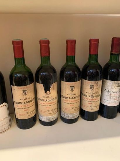 Quatre bouteilles de Ch. Magnan 1969 