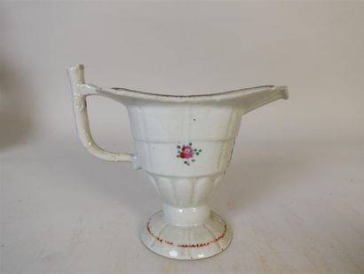 Cie des Indes aiguoère ne porcaline à décor...