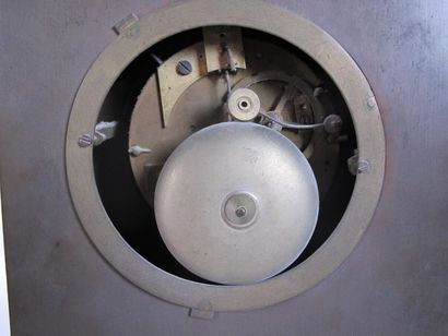 Pendule borne en tôle et métal doré
Epoque...