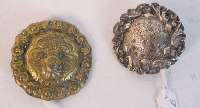 Lots de deux bossettes :
- Bossette ronde,...
