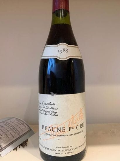 Bouteille de Beaune 1er cru Clerget 1988...