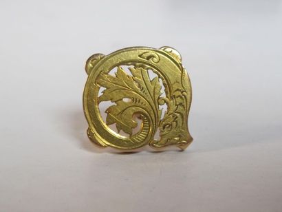 Trois boutons de chemises en or jaune 18k...