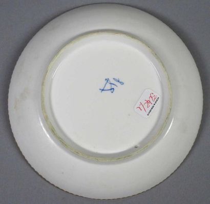 SÈVRES. Service en porcelaine dure à décor...