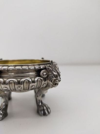 FROMENT MEURICE
Paire de salerons en argent...
