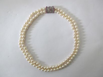Collier à deux rangs de perles de culture,...