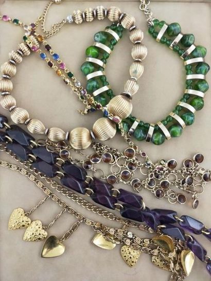 Lot de colliers fantaisie dont marc LABAT,...