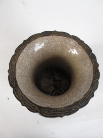 NANKIN, Chine, vase balustre en céramique...