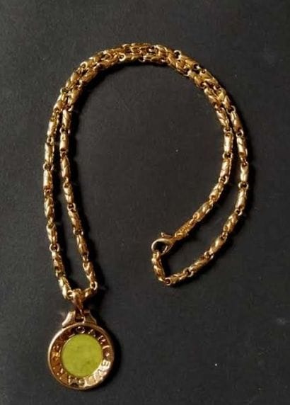 Bulgari. Pendentif en or jaune 18 K (750...