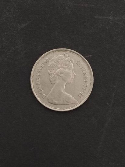 8 pièces de 1 franc en argent
3 pièces de...