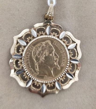 20 francs or monté en pendentif 
Pd : 10,66...