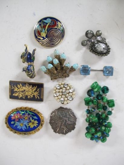 ANONYME Vintage Ensemble de 10 broches 
verre...