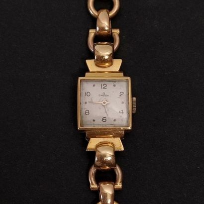 OMEGA
Montre de dame ronde en or jaune 18K,...