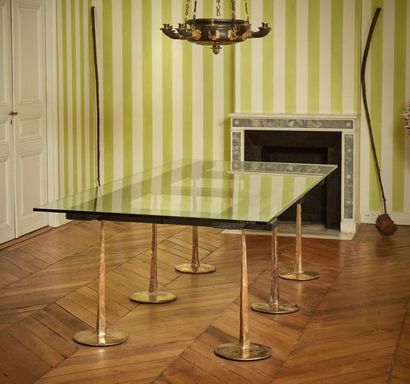 Travail contemporain italien
Table de salle...
