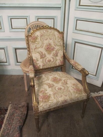 Louis XVI style gilded wood lounge furniture...