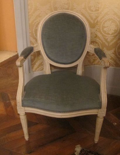 Pair of Louis XVI style cabriolet armchairs...